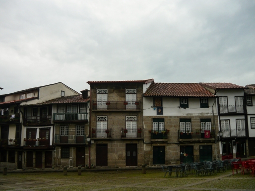 Case din Piata Oliveira